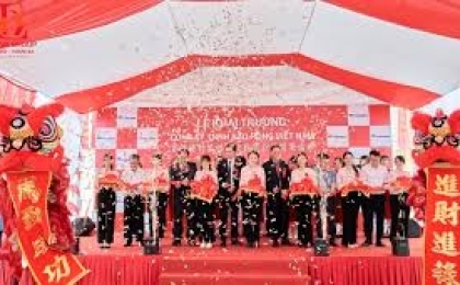 to-chuc-khai-truong-tai-binh-duong-chuyen-nghiep-tron-goi