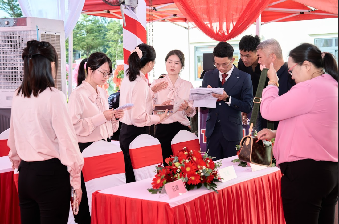 Công Ty TNHH Một Thành Viên Tổ Chức Sự Kiện LaOne Group