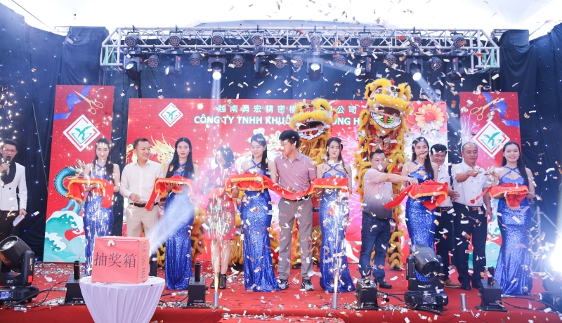 Lễ Khai Trương Công Ty TNHH Khuôn Mẫu Yong Hong  